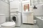 En suite bath 2