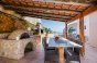 Outdoors kitchen-dining area